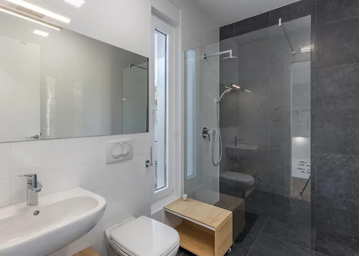 3 Bedroom In Hébergement de vacances Crikvenica