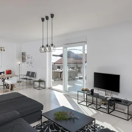 3 Bedroom In Casa vacanze *